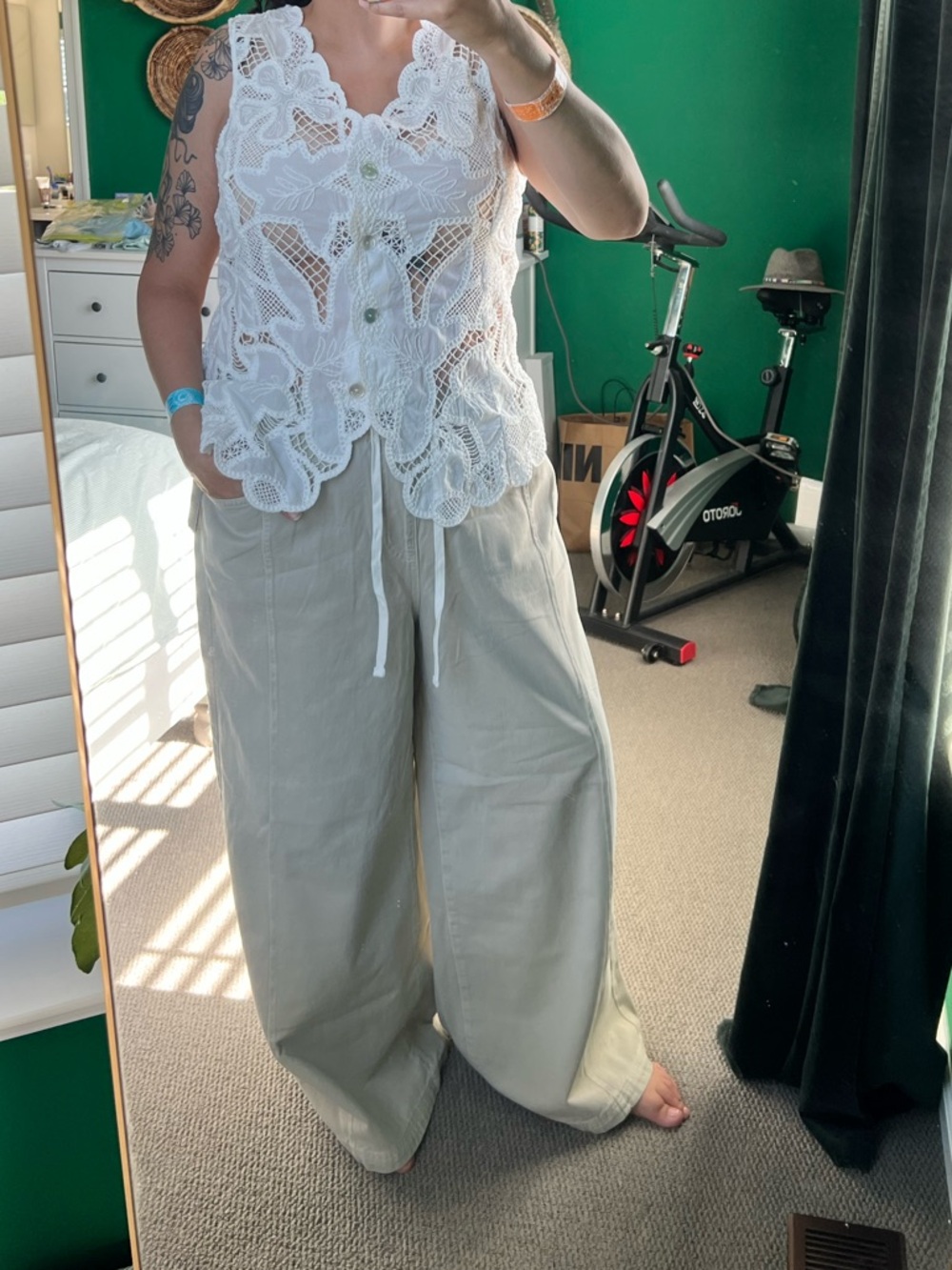 Universal Thread Wide Leg Pants (Khaki)